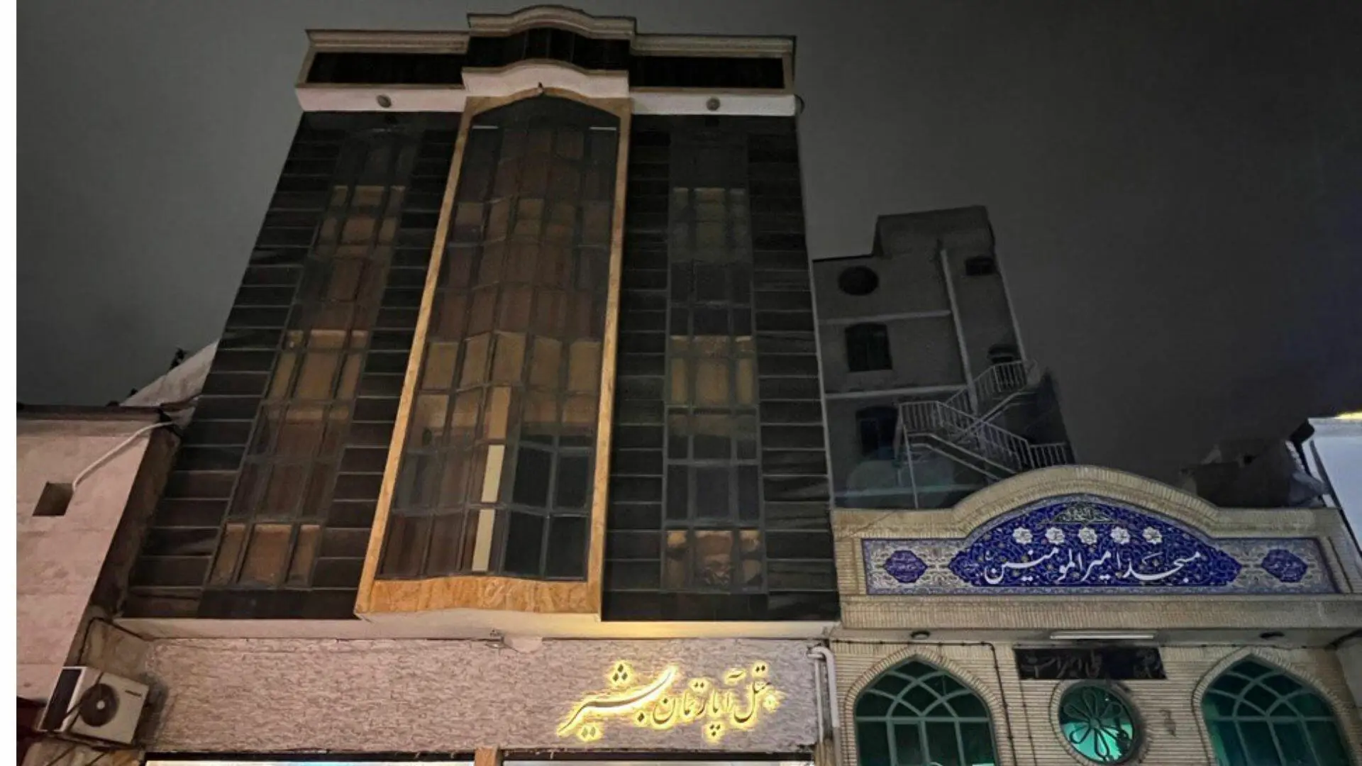 نمای بیرونی هتل