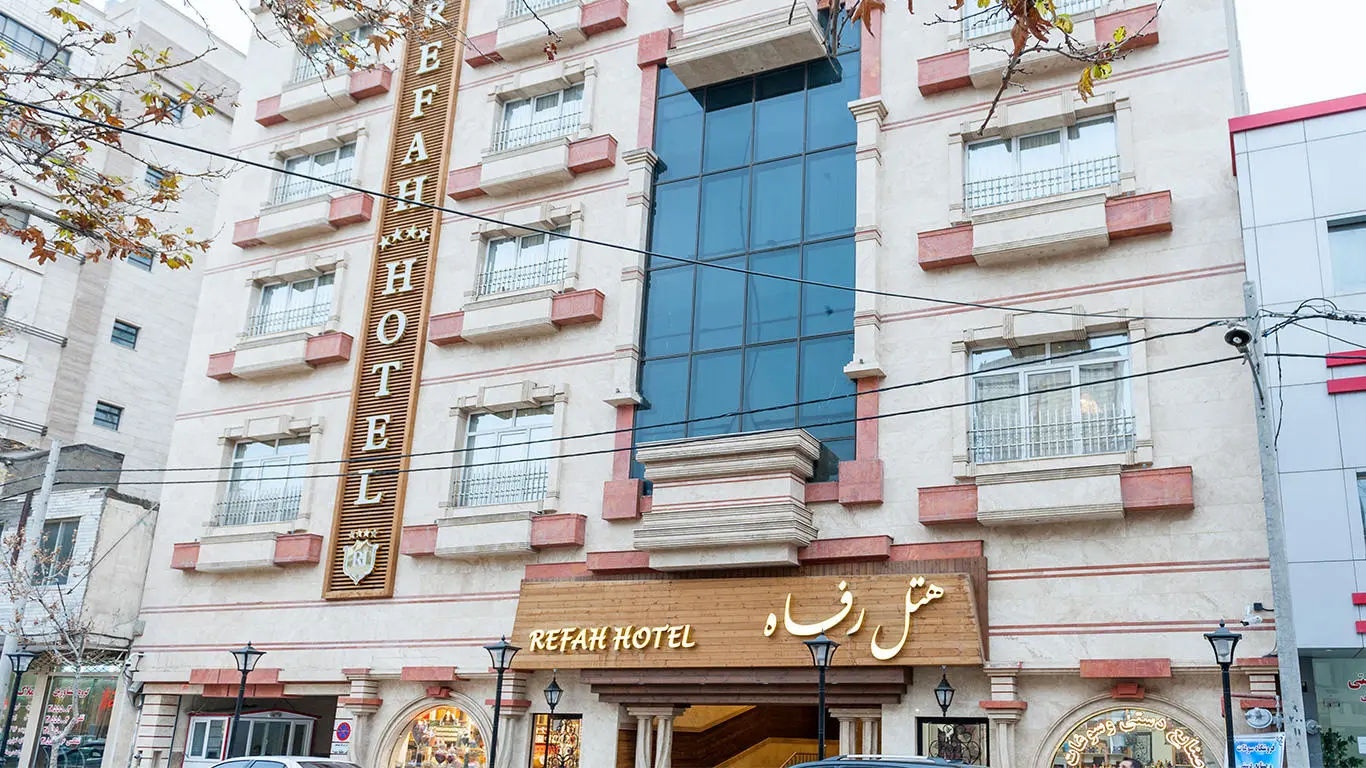 نمای بیرونی هتل