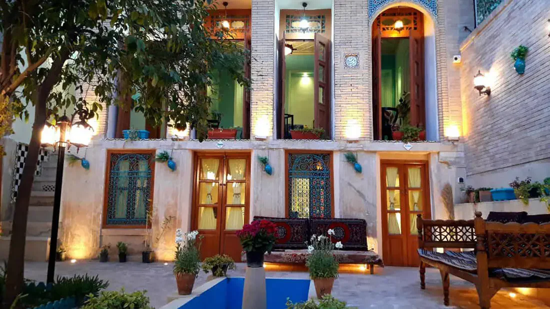 تور شیراز هتل سنتی پیرسوک - اقامت در عمارت تاریخی پیرسوک