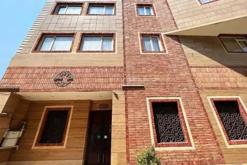 تور شیراز هتل وکیل با پرواز و قطار