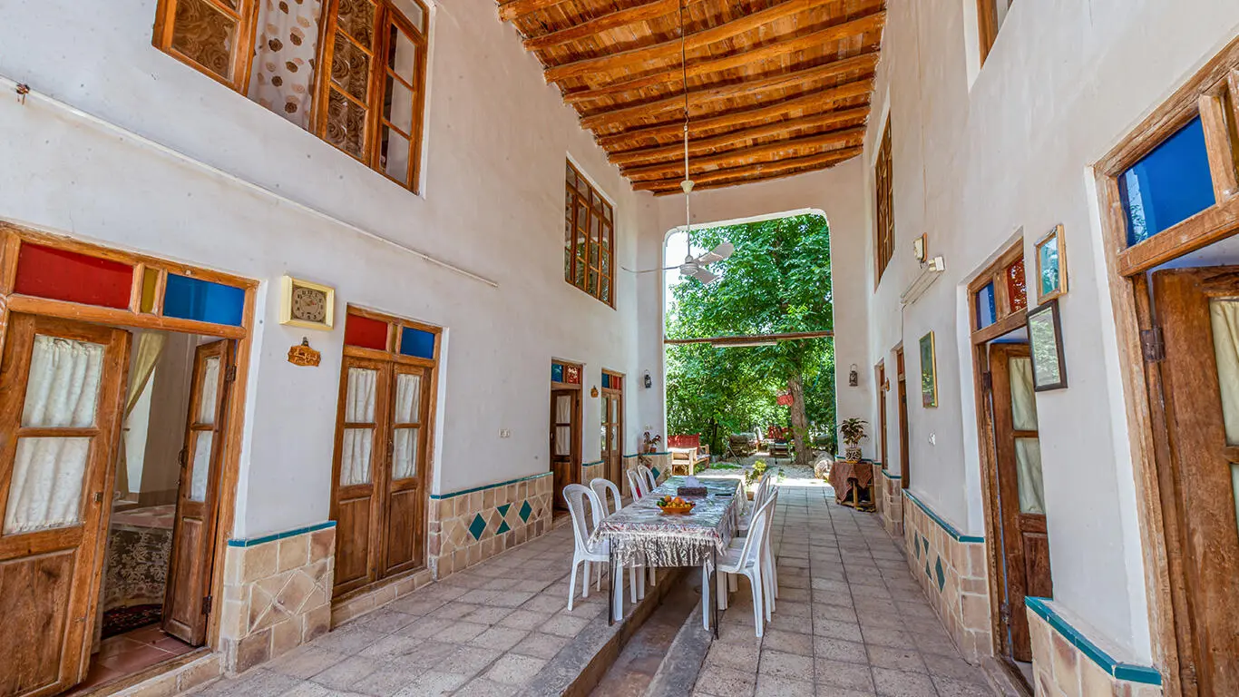 هتل آپارتمان حیات شرق(سارا سابق)
