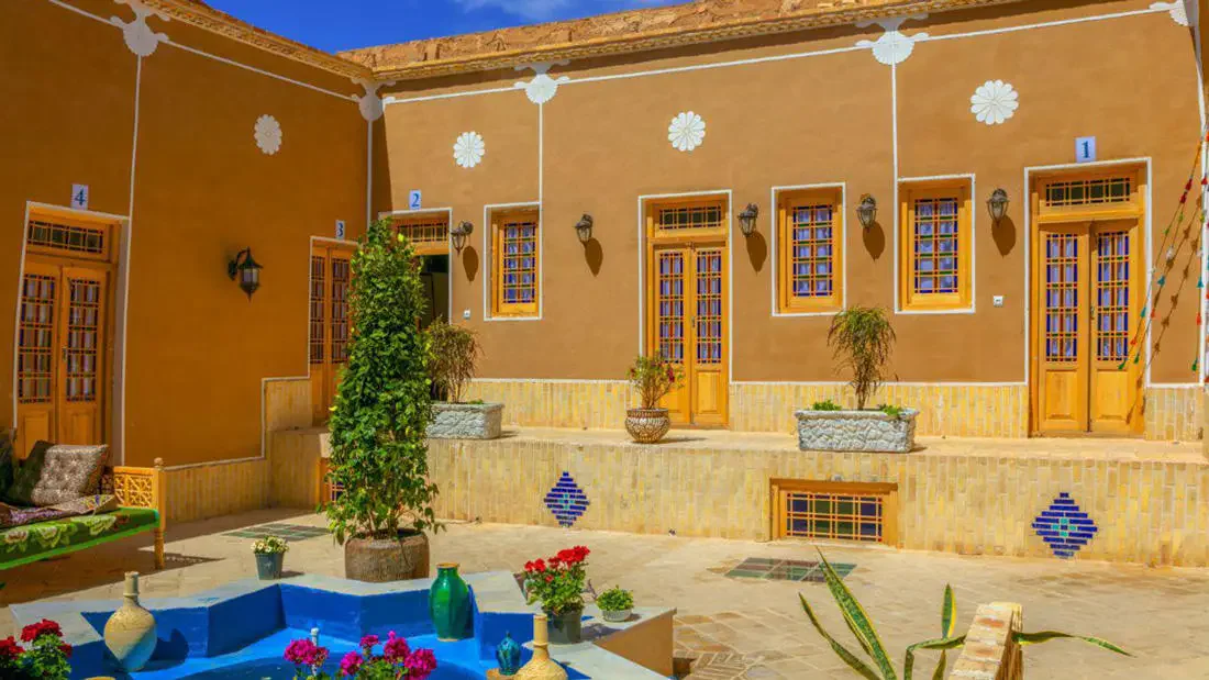 پکیج کامل تور یزد اقامتگاه سنتی شمعدونی