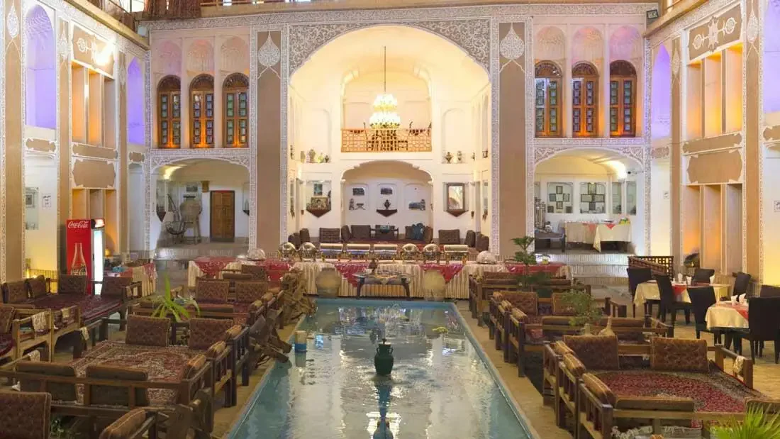 هتل سنتی والی یزد عمارت صفوی
