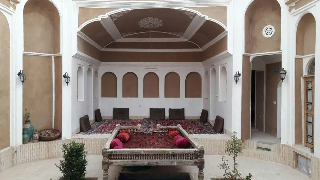 اقامتگاه سنتی سرزمین آفتاب یزد