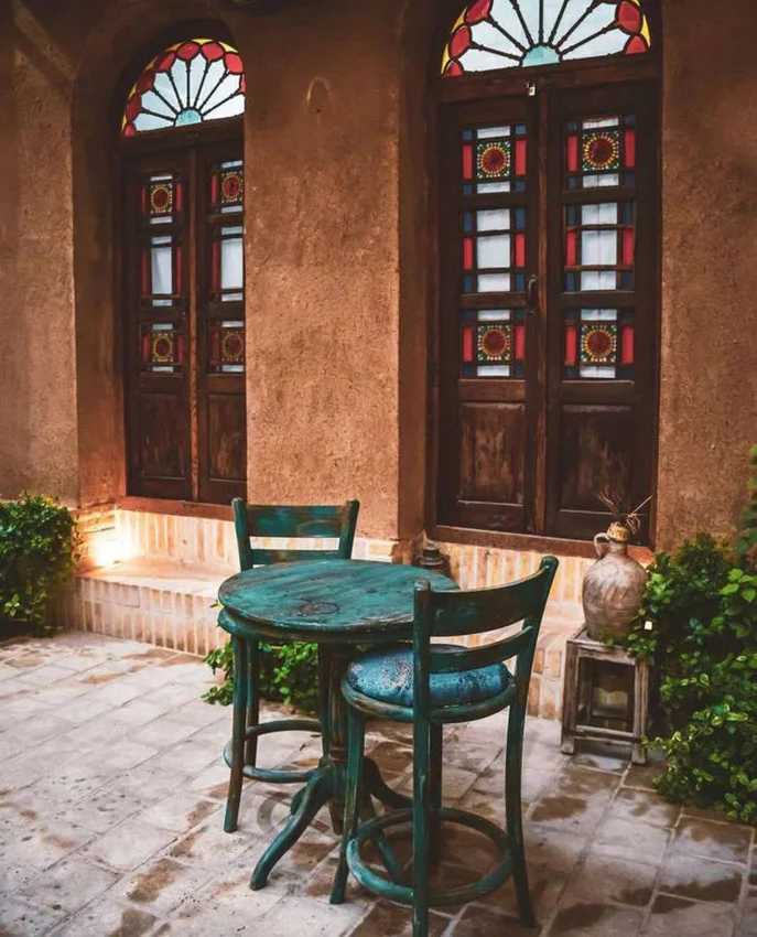 رزرو اقامتگاه سنتی عمارت هشت یزد