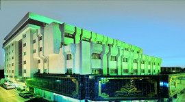 نمای اصلی هتل